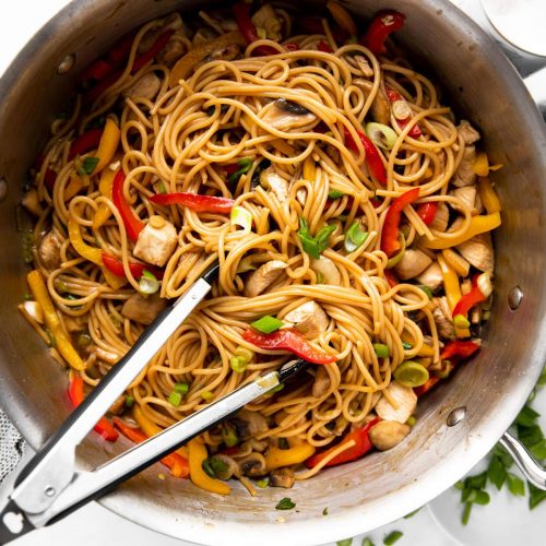 pan with chicken lo mein