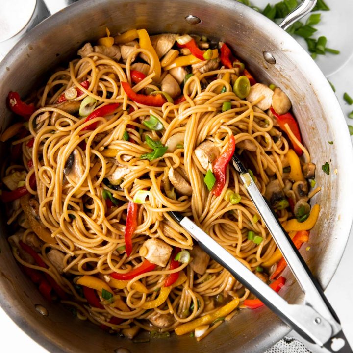 skillet with chicken lo mein