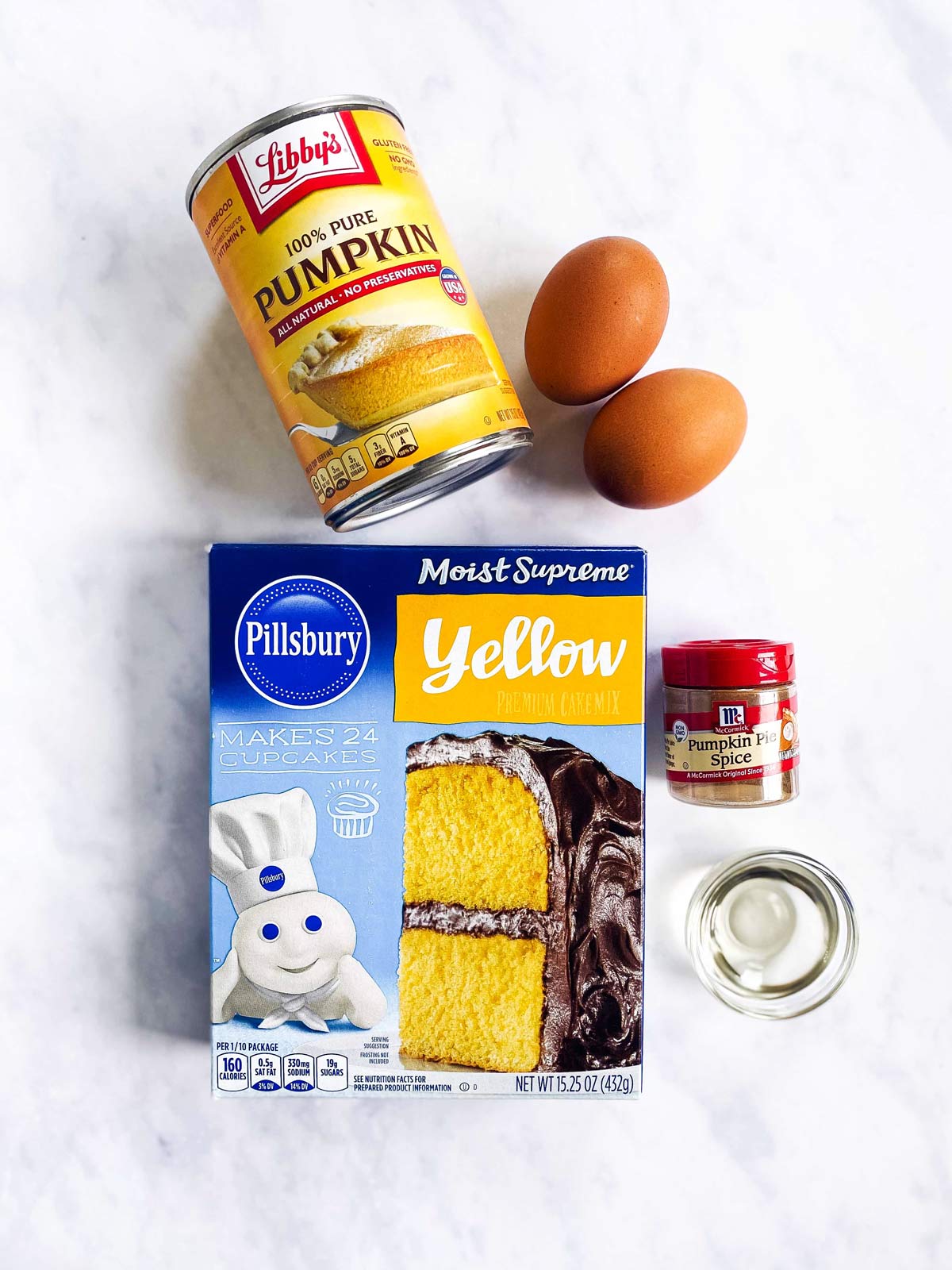 ingredients for pumpkin bread made with cake mix